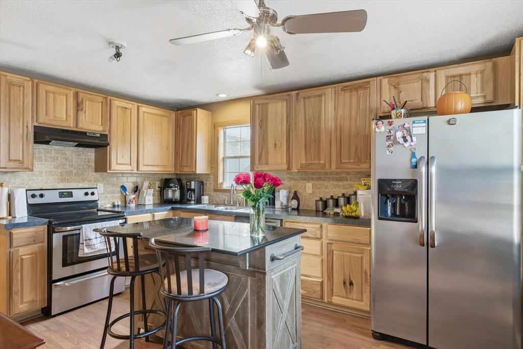 19917 County Road 4145 Lindale, TX 75771 - Photo 1 of 26 Welcome Home!!