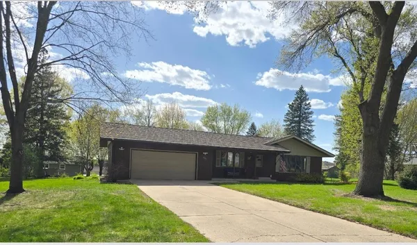 $259,700 | 2536 13th Avenue Southeast, St. Cloud, MN 56304