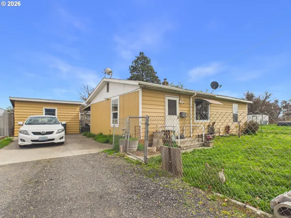 $232,000 | 82045 Lind Road, Umatilla, OR 97882