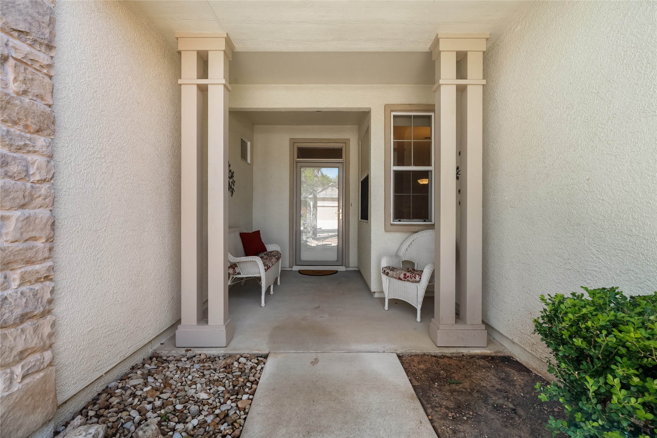 103 Harness Lane Georgetown, TX 78633 - Photo 5 of 38