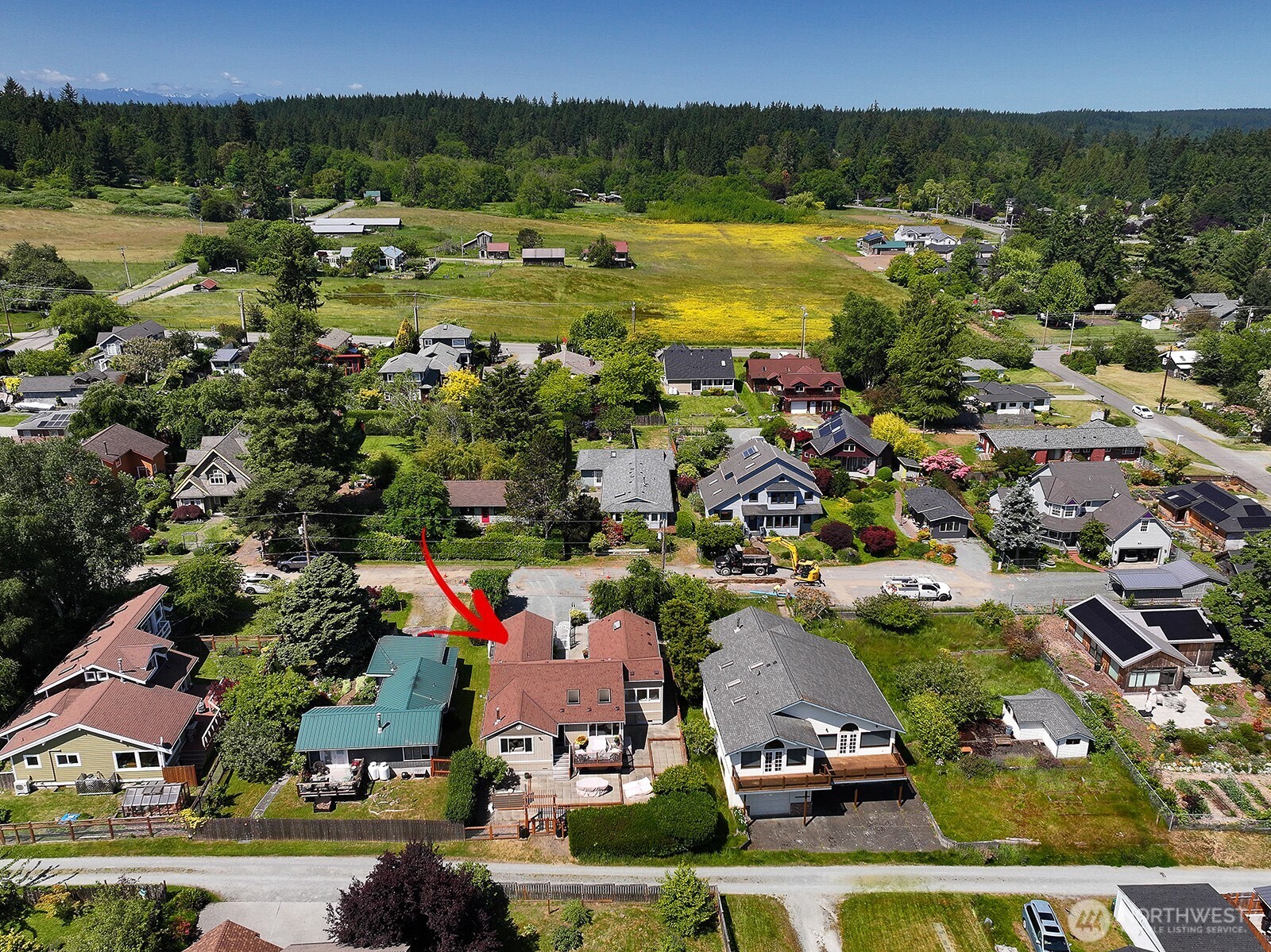 424 Island View Lane Langley, WA 98260 - Photo 37 of 39 an aerial view of residential houses with outdoor space