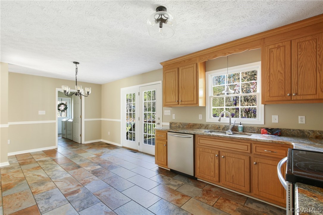 16753 Jolly Road Disputanta, VA 23842 - Photo 10 of 25 Gallery Image 10