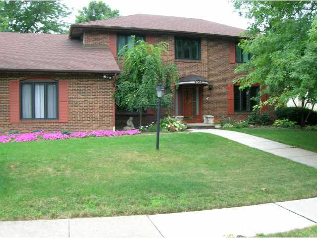 655 Brice Road Columbus, OH 43213 - Photo 1 of 18 Gallery Image 1