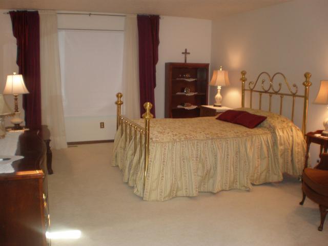 655 Brice Road Columbus, OH 43213 - Photo 5 of 18 Gallery Image 5
