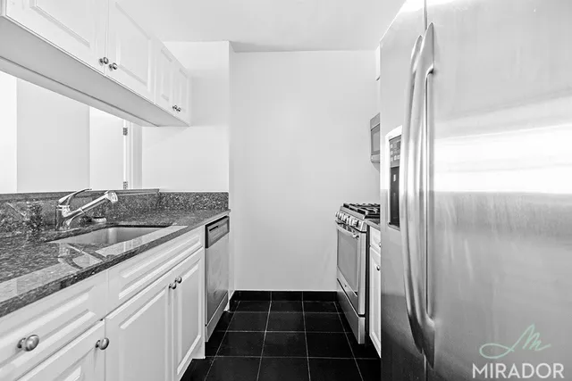 $8,500 | 60 West 23rd Street, Unit 1051 | Flatiron