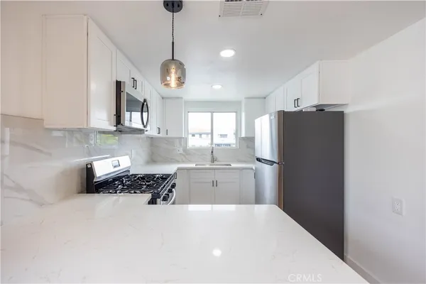 $2,950 | 7024 Rosemead Boulevard, Unit A, San Gabriel, CA 91775