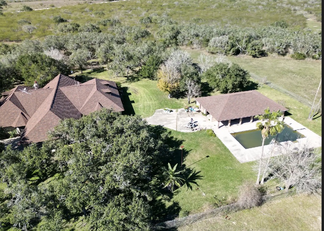 784 Highway 183 Highway Refugio, TX 78377 - Photo 14 of 20 an aerial view of residential house with outdoor space