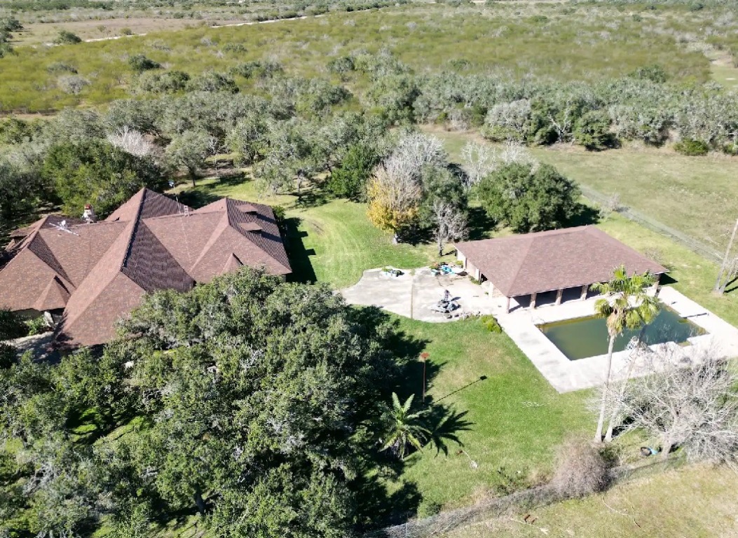 784 Highway 183 Highway Refugio, TX 78377 - Photo 20 of 20 an aerial view of house with yard
