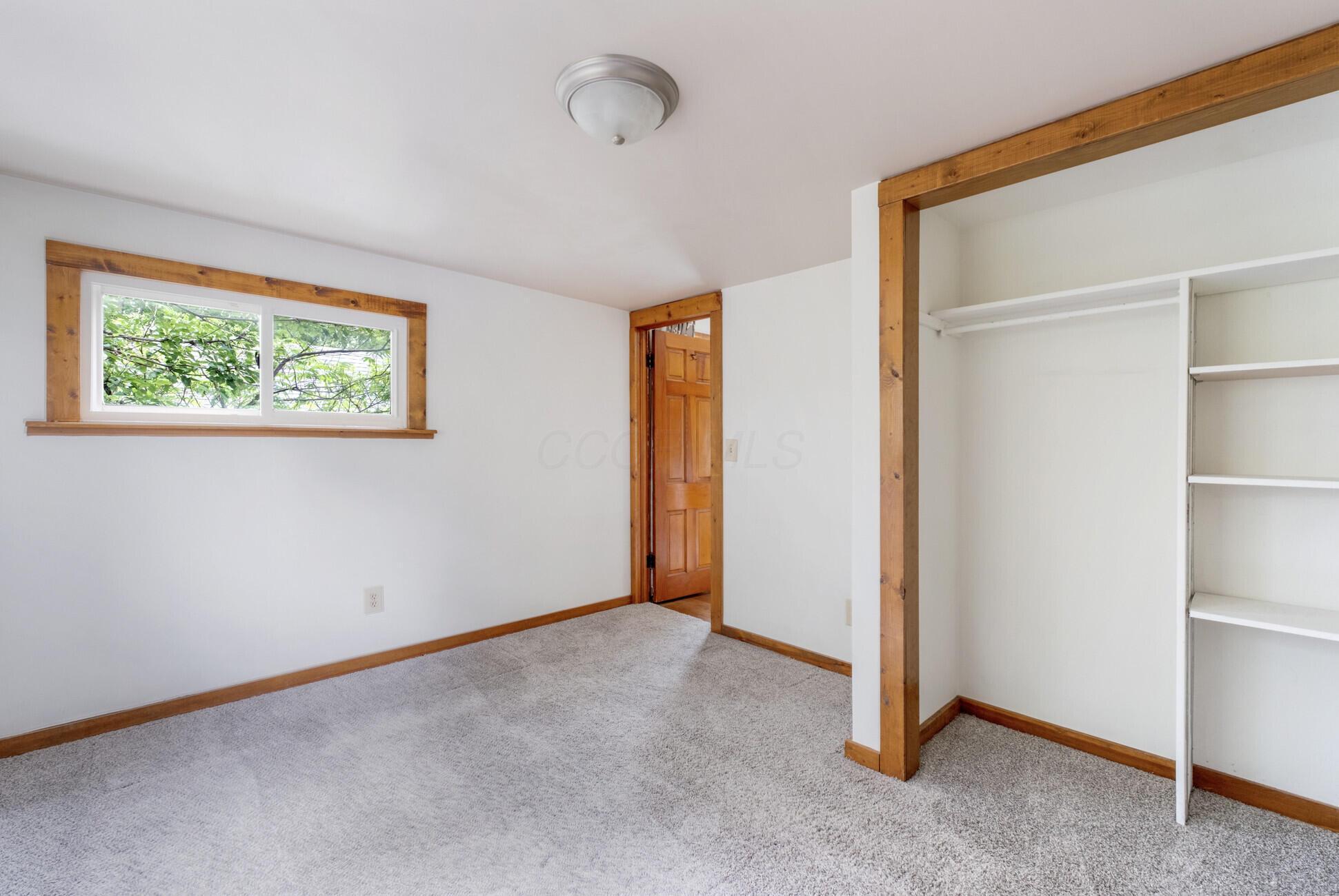 174 Demorest Road Columbus, OH 43204 - Photo 28 of 45 028