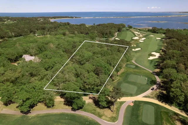 $5,100,000 | 7 Overview Lane, Oak Bluffs, MA 02557