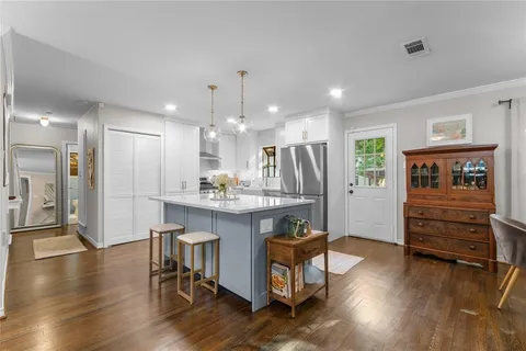 $555,000 | 11621 Tuscany Way, Dallas, TX 75218