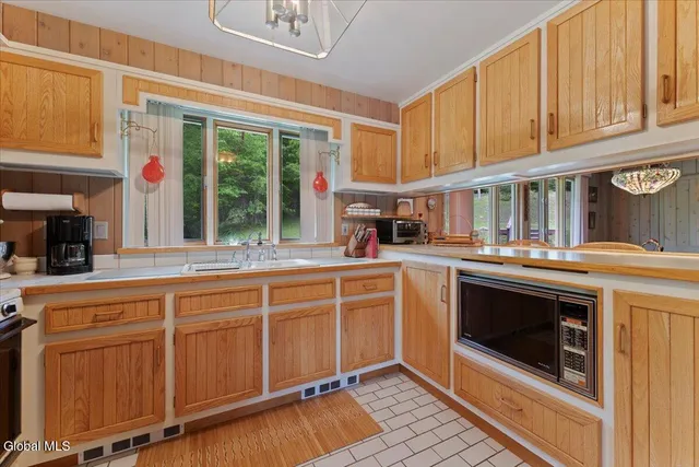 $454,000 | 202 Old School House Road, Johnsburg, NY 12856