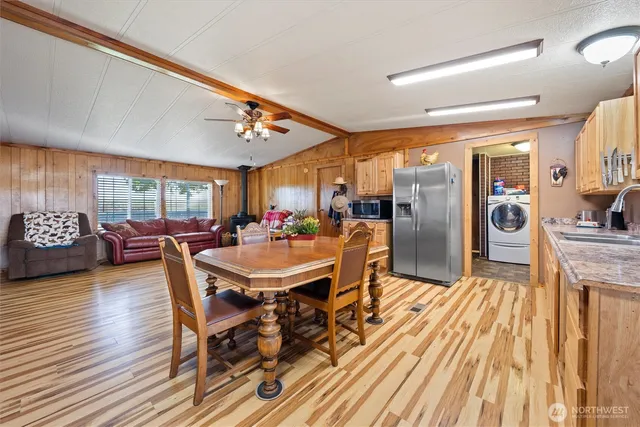 $570,000 | 4372 Road 20 Northeast, Soap Lake, WA 98851