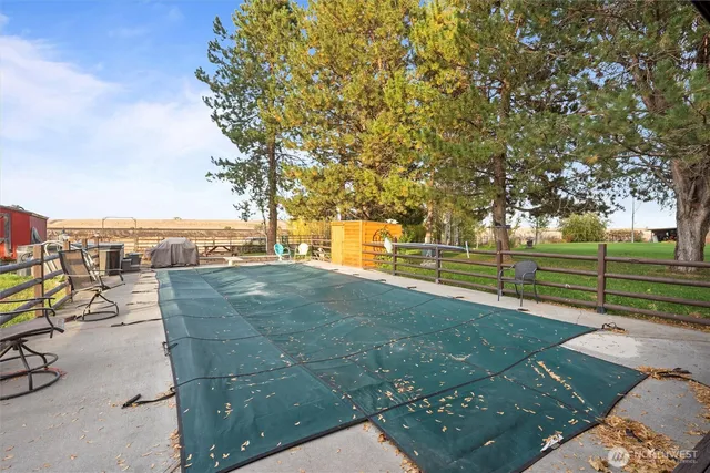 $570,000 | 4372 Road 20 Northeast, Soap Lake, WA 98851