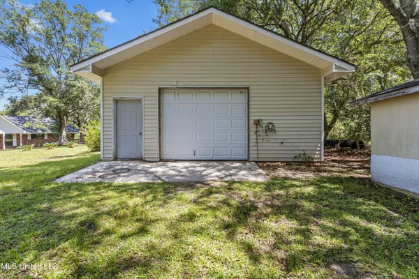 $499,999 | 10200 Blossom Street, Vancleave, MS 39565