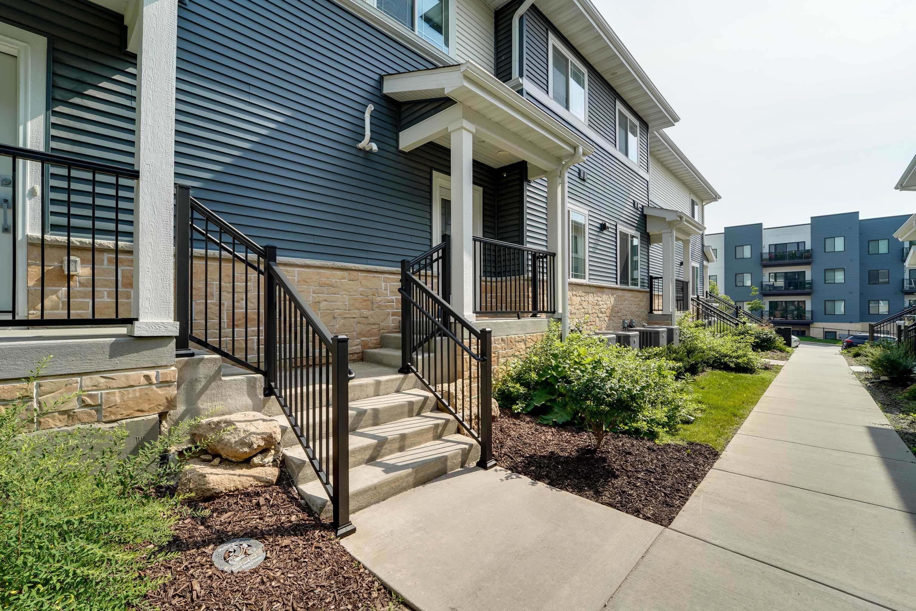 1965 North Windsor Ave