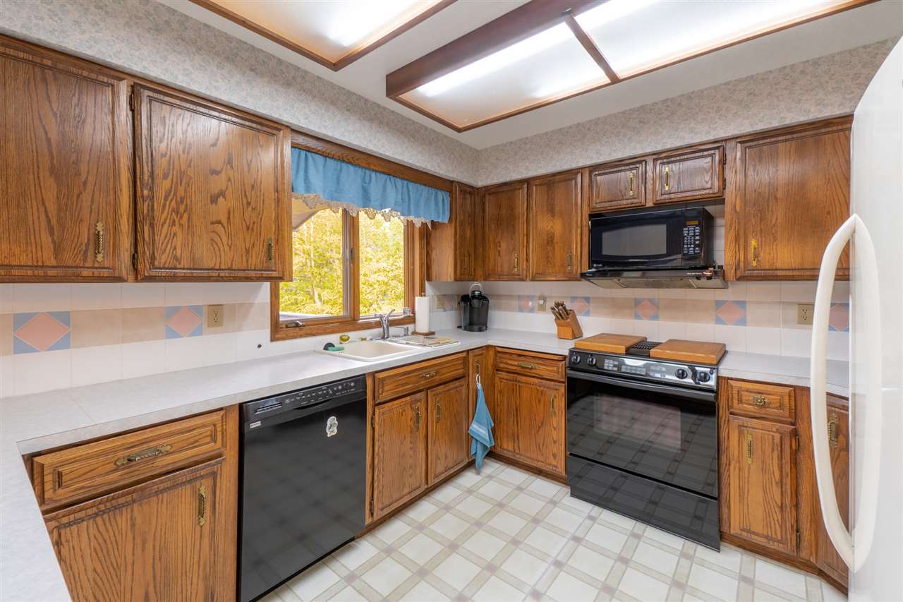 5611 South Swenson Road Nine Mile Falls, WA 99026 - Photo 10 of 50 Gallery Image 10