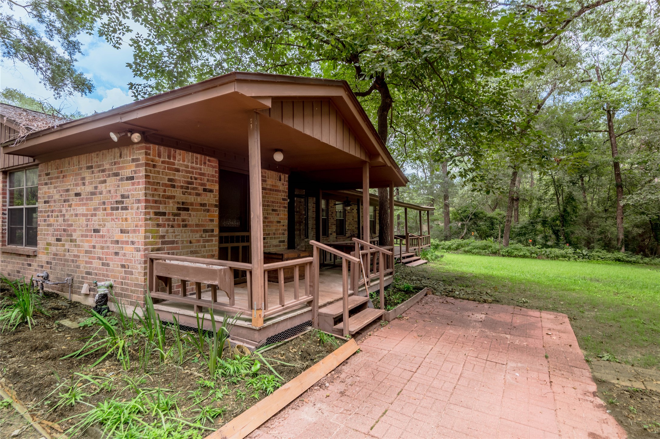 118 Pine Ridge Lane Huntsville, TX 77340 - Photo 34 of 36