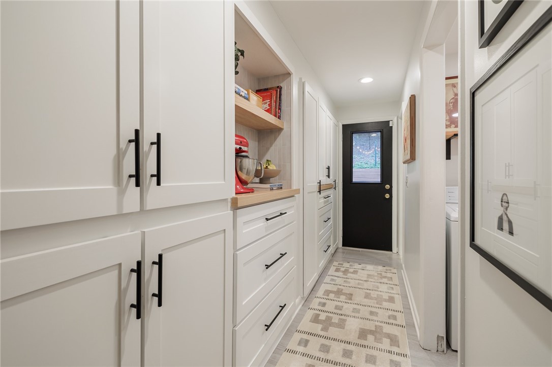 230 Hoffman Road Irondequoit, NY 14622 - Photo 14 of 46