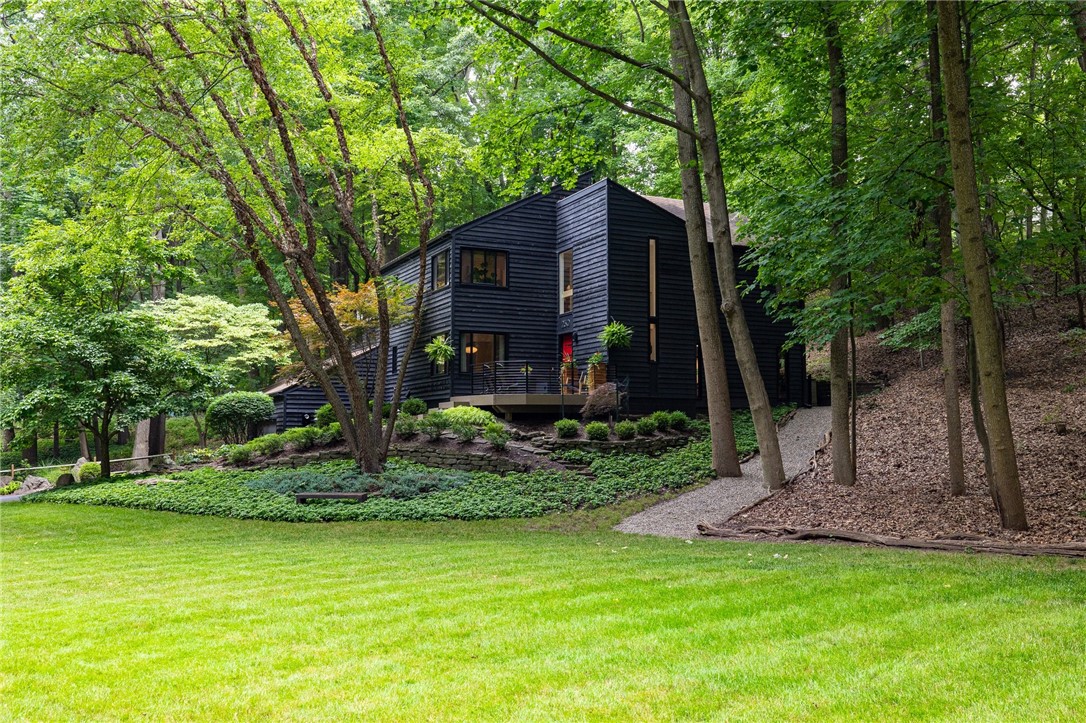 230 Hoffman Road Irondequoit, NY 14622 - Photo 2 of 46