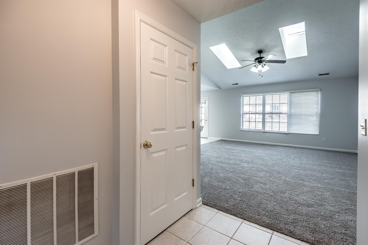3943 Augusta Road Miamisburg, OH 45342 - Photo 4 of 23