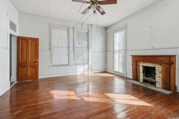 $700,000 | 802 Kentucky Avenue, San Antonio, TX 78201