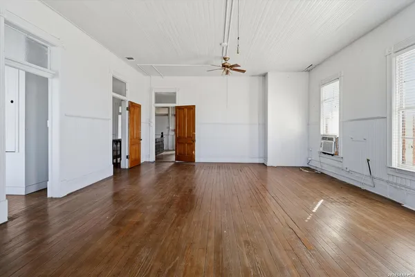 $700,000 | 802 Kentucky Avenue, San Antonio, TX 78201