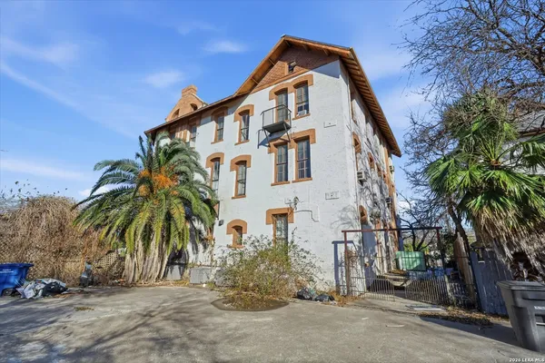 $700,000 | 802 Kentucky Avenue, San Antonio, TX 78201