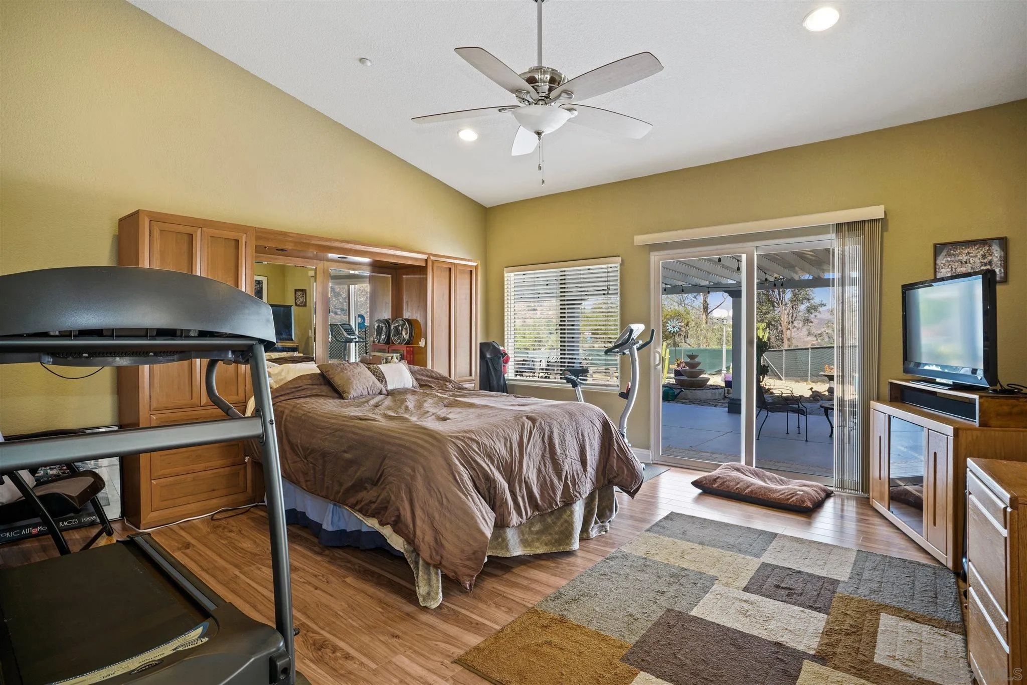 12020 Serena Road Lakeside, CA 92040 - Photo 11 of 25 Gallery Image 11