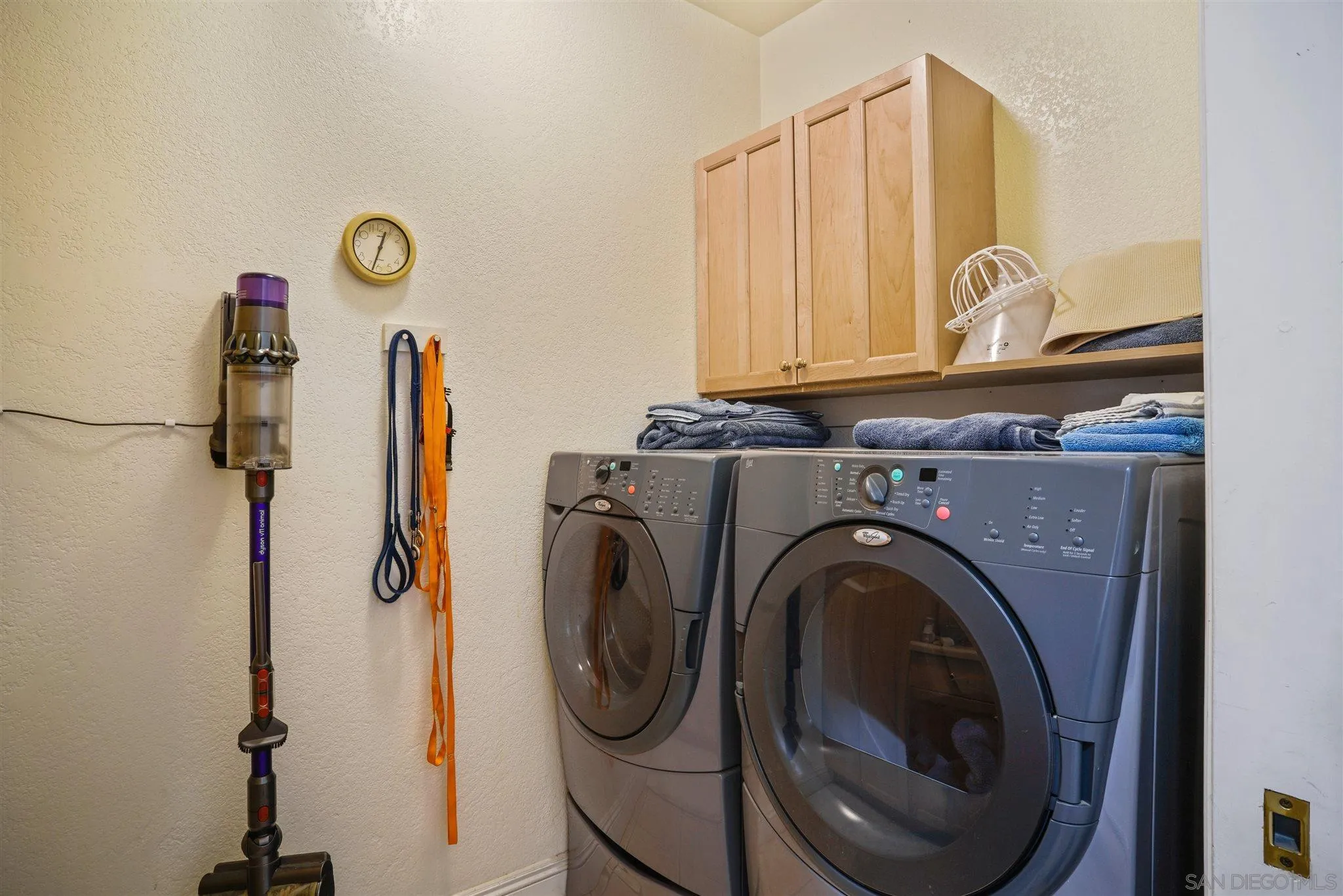 12020 Serena Road Lakeside, CA 92040 - Photo 13 of 25 Gallery Image 13