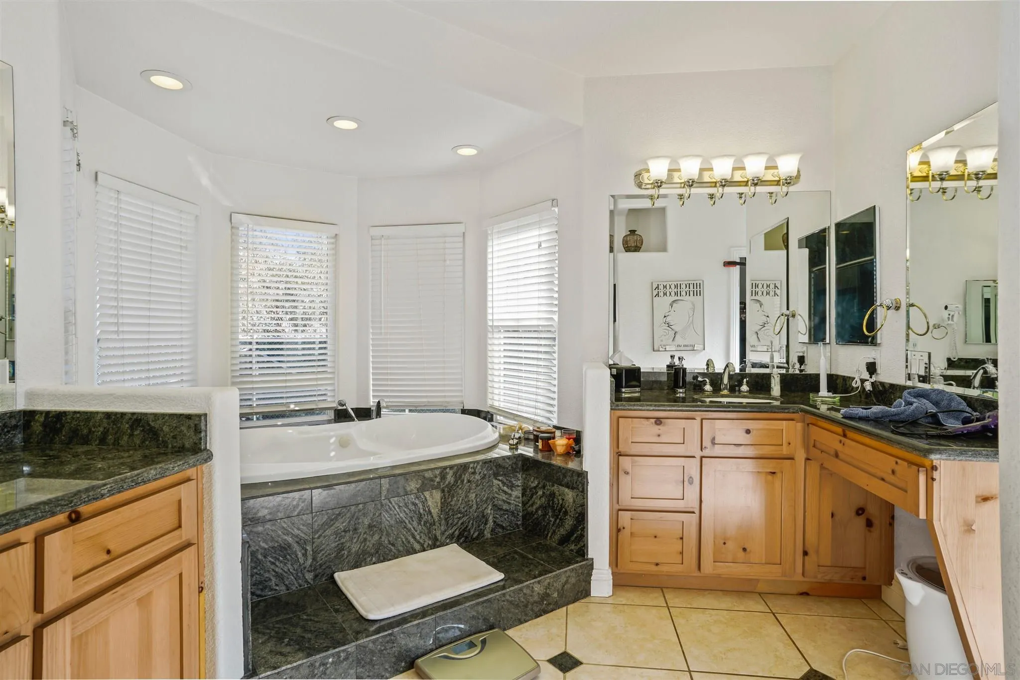 12020 Serena Road Lakeside, CA 92040 - Photo 8 of 25 Gallery Image 8