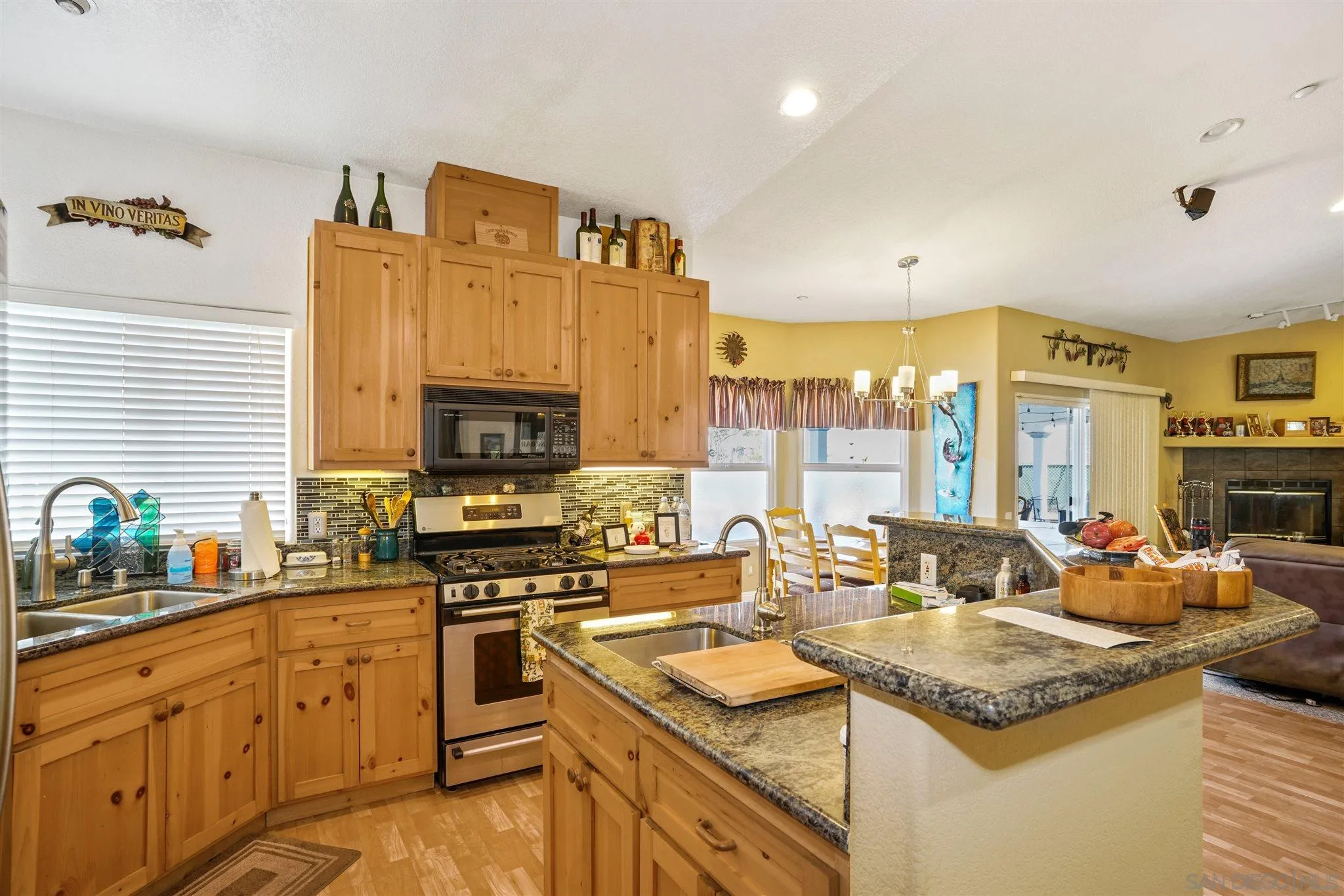 12020 Serena Road Lakeside, CA 92040 - Photo 9 of 25 Gallery Image 9
