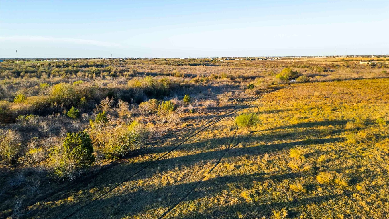 3191 County Road 463 Elgin, TX 78621 - Photo 17 of 33 a view of city and ocean