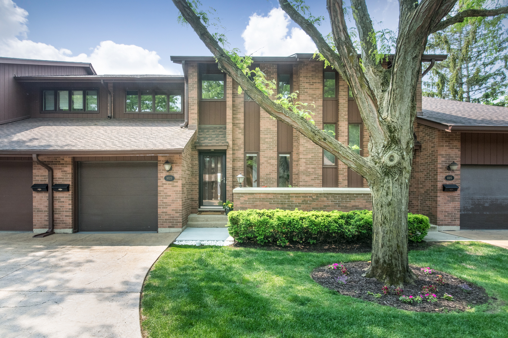1023 Rene Court Park Ridge, IL 60068 - Photo 1 of 30
