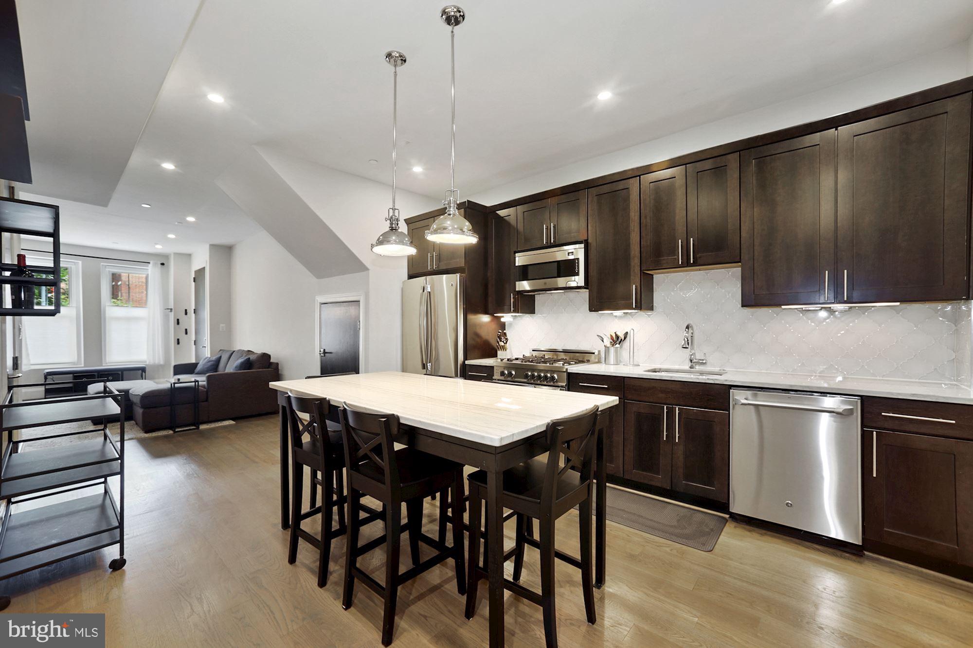2298 Champlain Street Northwest, Unit B Washington, DC 20009 - Photo 14 of 65