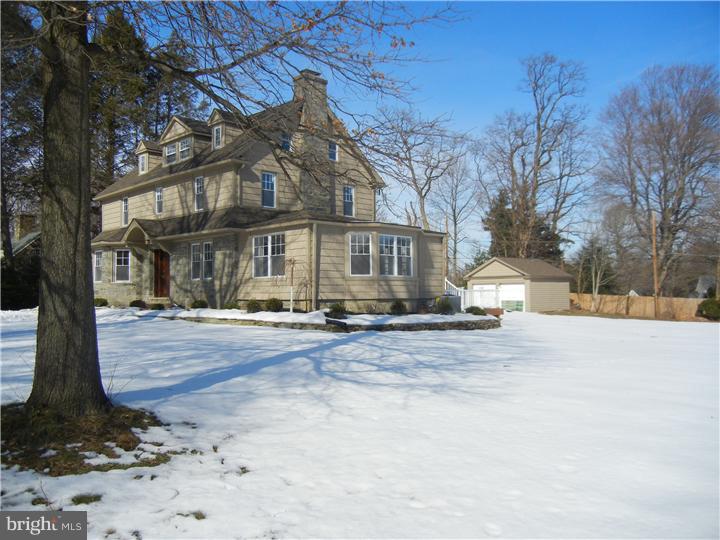 147 Summit Road Springfield, PA 19064 - Photo 2 of 25 Exterior Side