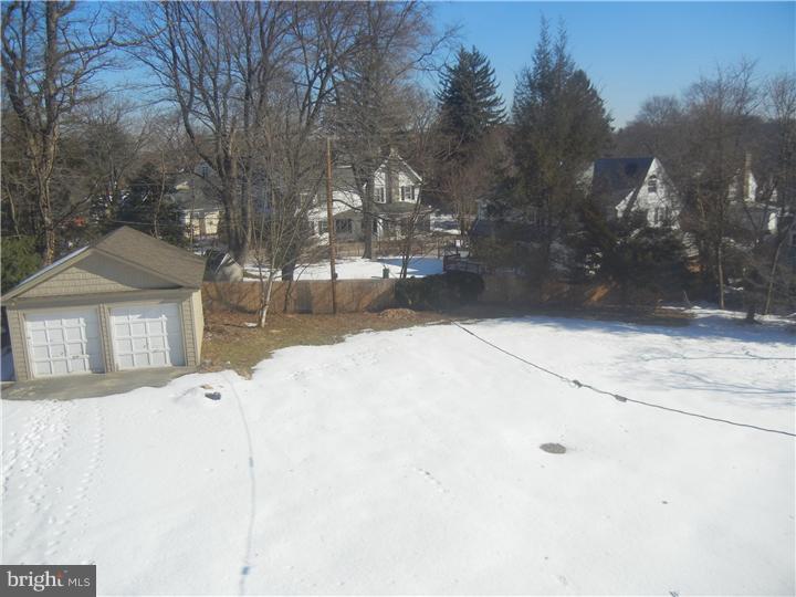 147 Summit Road Springfield, PA 19064 - Photo 23 of 25 Exterior Back