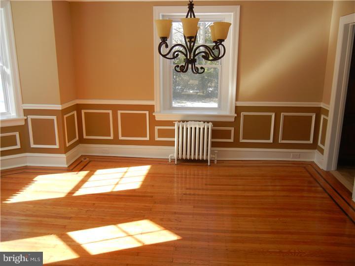 147 Summit Road Springfield, PA 19064 - Photo 6 of 25 Dining Room