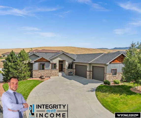 $840,000 | 2819 Palmer Drive, Casper, WY 82601