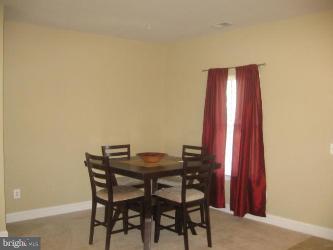 316 Gambrills Road Gambrills, MD 21054 - Photo 14 of 24 Living Room