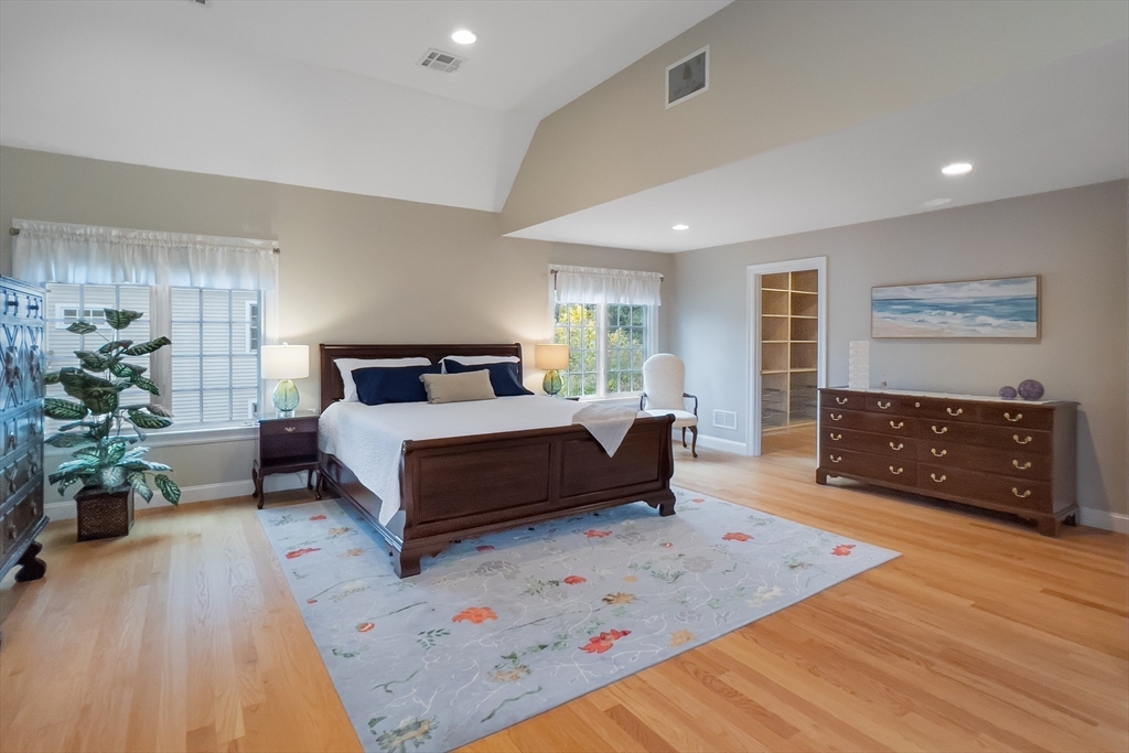 32 Twitchell Street Wellesley, MA 02482 - Photo 15 of 32