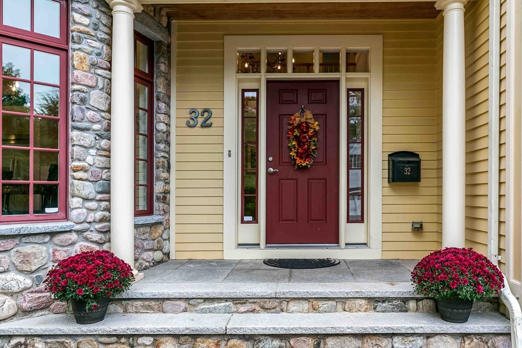 32 Twitchell Street Wellesley, MA 02482 - Photo 2 of 32