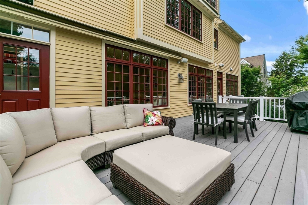 32 Twitchell Street Wellesley, MA 02482 - Photo 28 of 32