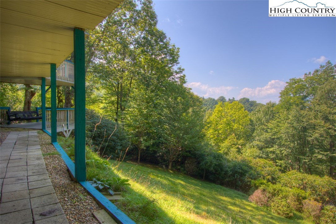 843 Forestridge Drive Boone, NC 28607 - Photo 4 of 48 Gallery Image 4