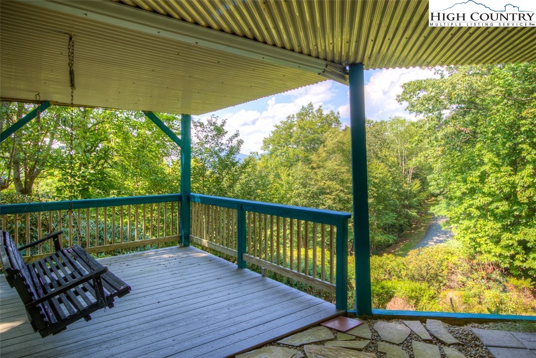 843 Forestridge Drive Boone, NC 28607 - Photo 5 of 48 Gallery Image 5