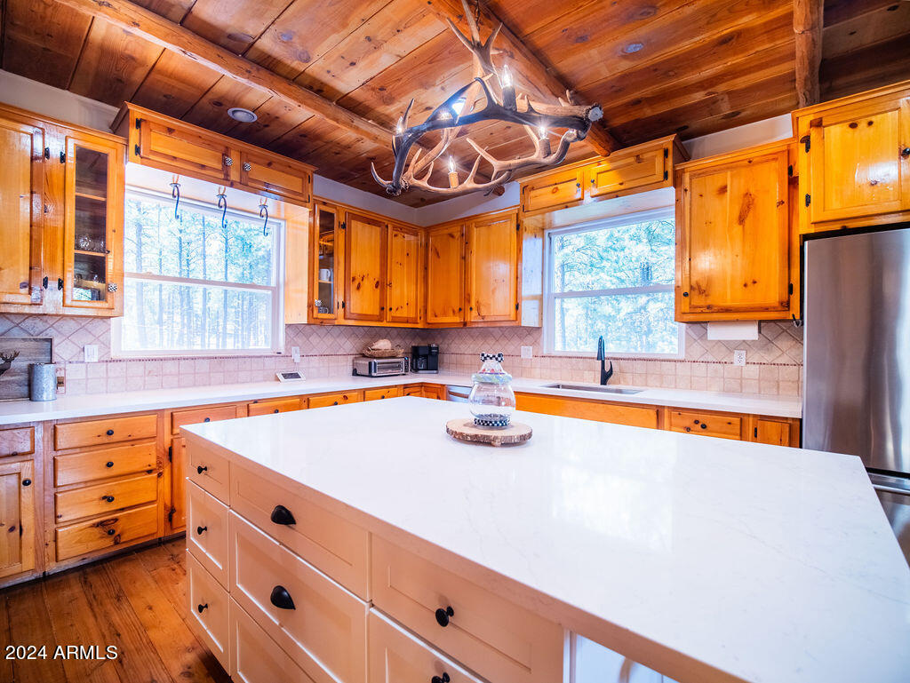1700 South River Valley Road Flagstaff, AZ 86004 - Photo 4 of 88 dustincabin-10