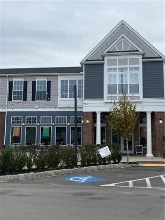 $2,390 | 1439 Hastings Crescent, Bridgeville, PA 15017
