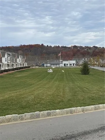 $2,490 | 1439 Hastings Crescent, Bridgeville, PA 15017