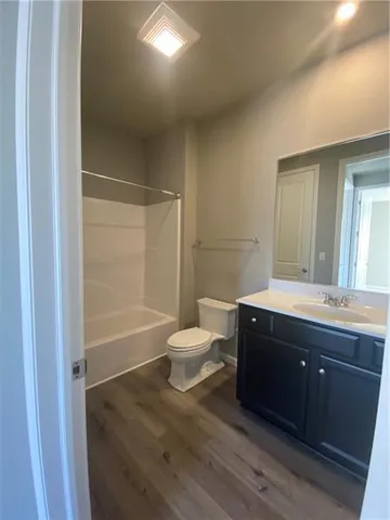 $2,490 | 1439 Hastings Crescent, Bridgeville, PA 15017