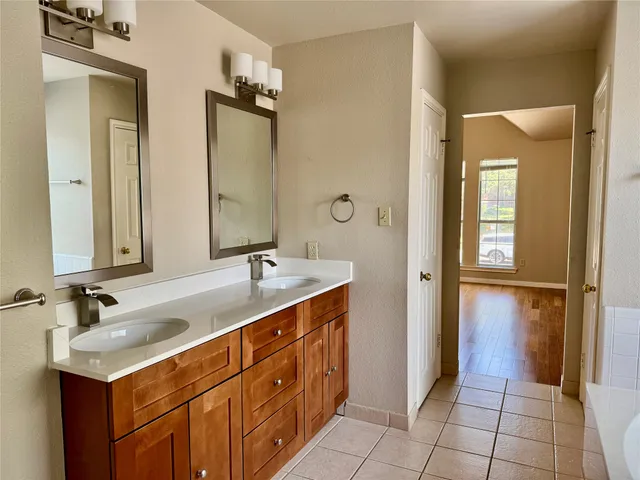 $2,900 | 5817 Taylor Draper Cove, Austin, TX 78759